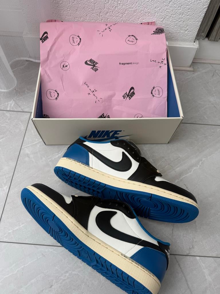 Nike Travis Scott Fragment Air Jordan 1 Low - Maat 42, Ophalen of Verzenden, Nieuw, Blauw, Sneakers of Gympen
