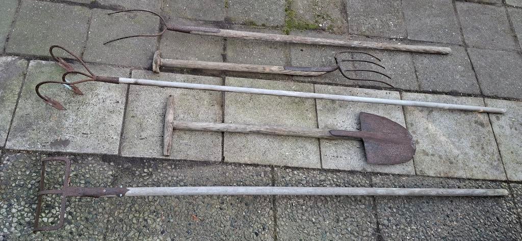 Tuingereedschap 5 stuks, Antiek en Kunst, Antiek | Gereedschap en Instrumenten, Ophalen