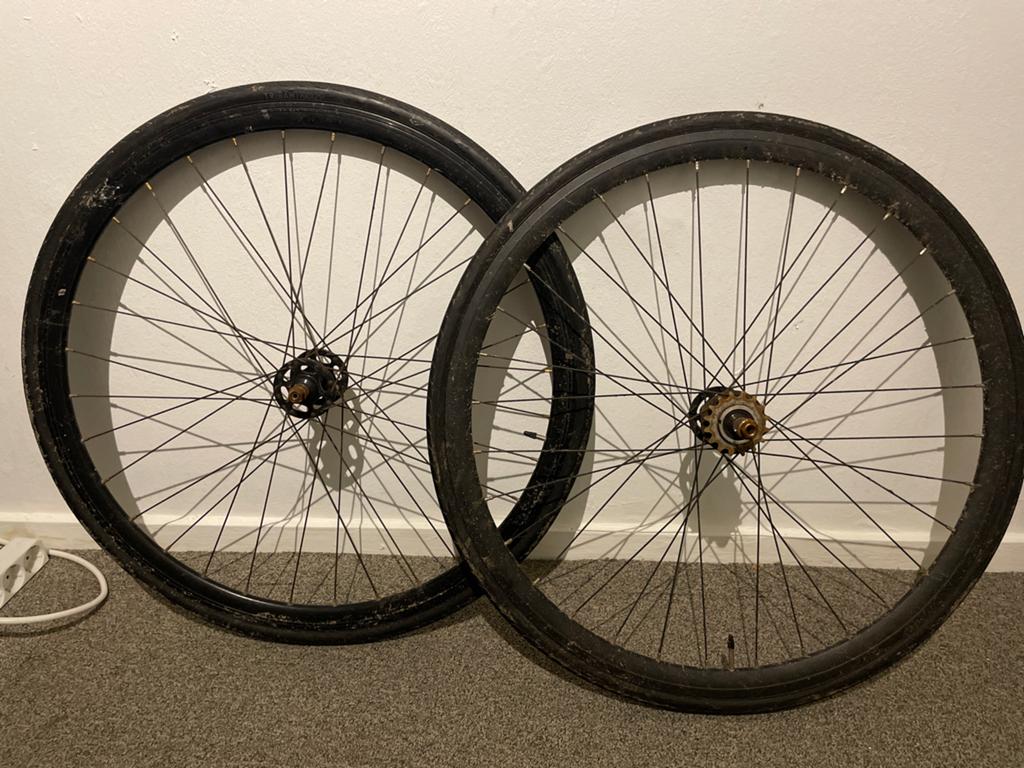 Fixed Gear Wielset met Binnen- en Buitenbanden, Fietsen en Brommers, Fietsonderdelen, Gebruikt, Wiel, Aluminium, Stadsfiets, Ophalen of Verzenden