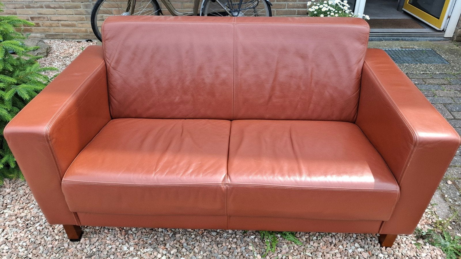 GRATIS Montel cognac leren tweezits bank, Huis en Inrichting, Banken | Bankstellen, Ophalen, Gebruikt, 150 tot 200 cm, Tweepersoons