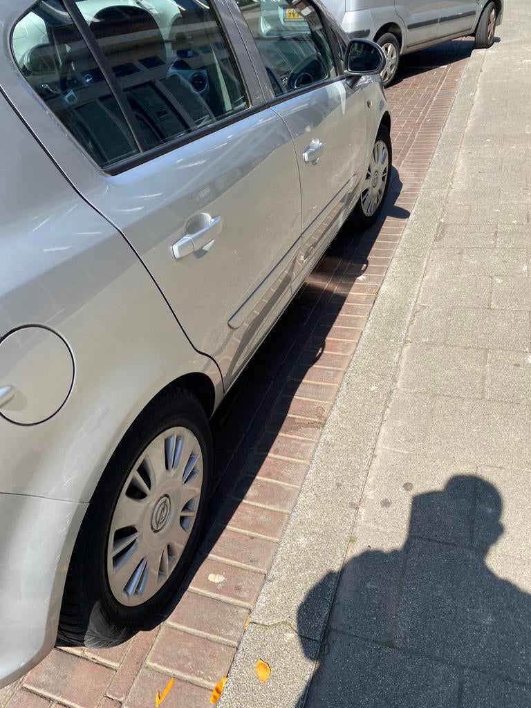 Opel Corsa 1.2 16V 5D 2007 Grijs, Voorwielaandrijving, 4 cilinders, 1229 cc, Origineel Nederlands