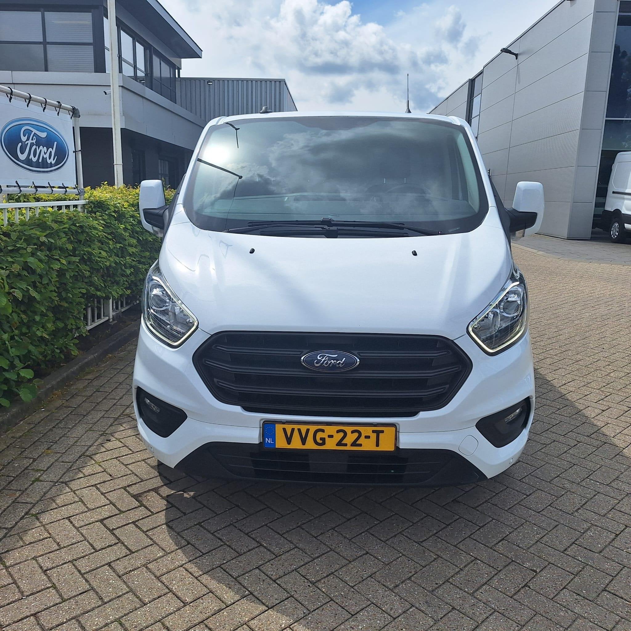 Ford Transit Custom 300 2.0 TDCI L2H1 Trend | Cruise Control, LED verlichting, Euro 6, 4 cilinders, Wit