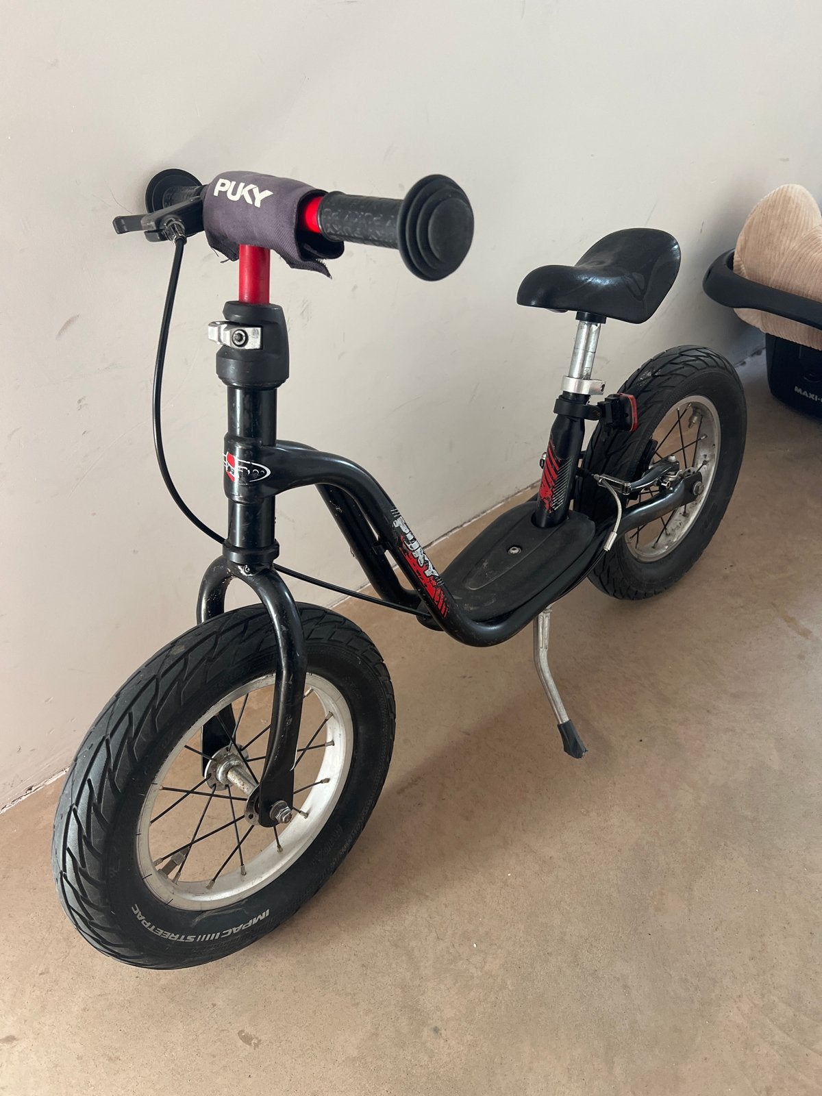 Puky loopfiets zwart - remmen recent gemaakt, Ophalen, Gebruikt, Velgrem