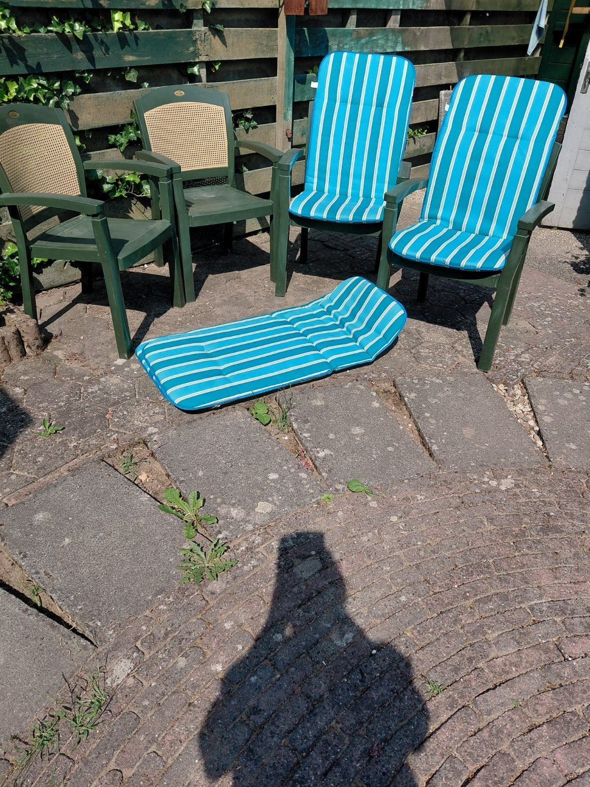 Tuinstoelen met kussens - 4 stuks, Ophalen, Gebruikt, Kunststof