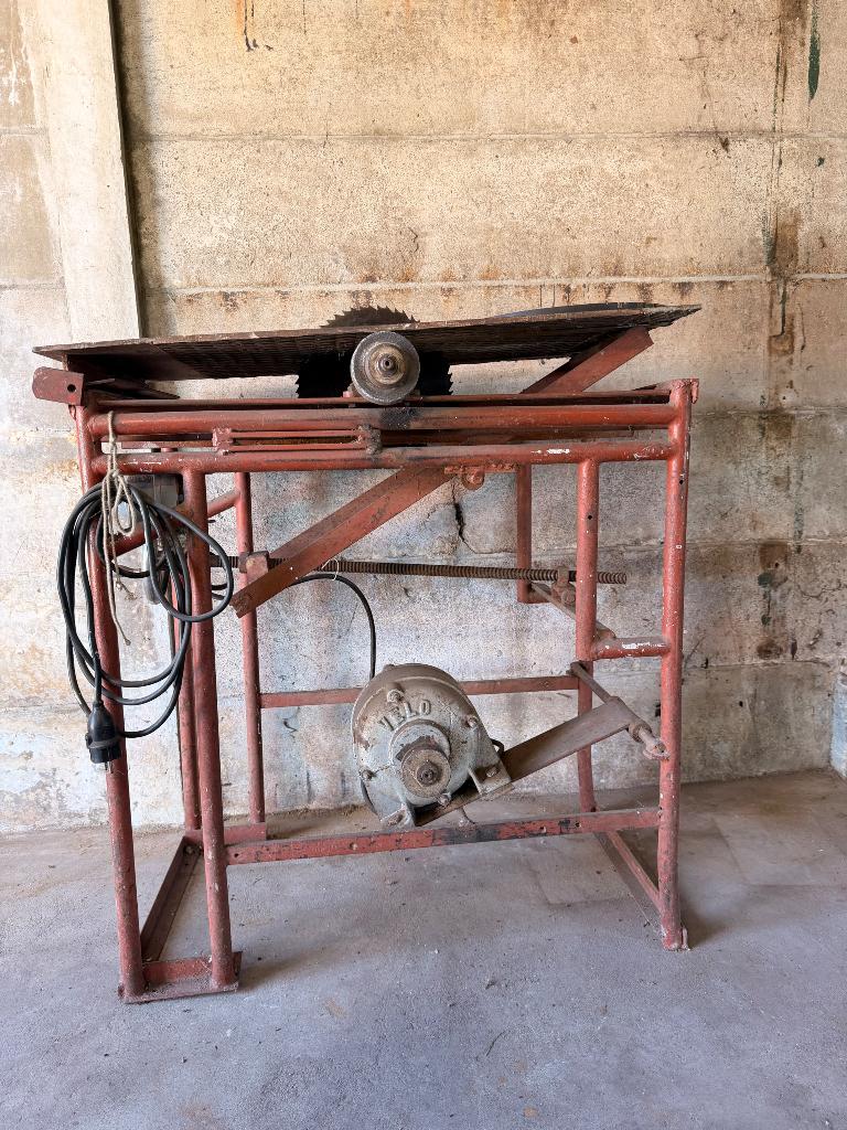 zaagmachine antiek, Doe-het-zelf en Verbouw, Gereedschap | Zaagmachines, Ophalen, Gebruikt, 70 mm of meer, Afkortzaag