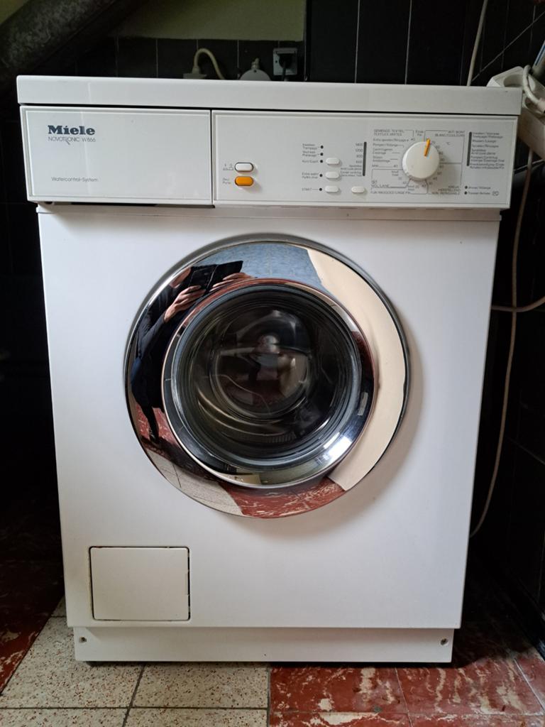 Miele Novotronic W866 Wasmachine - 5kg inhoud, Ophalen, 4 tot 6 kg, Voorlader, 85 tot 90 cm