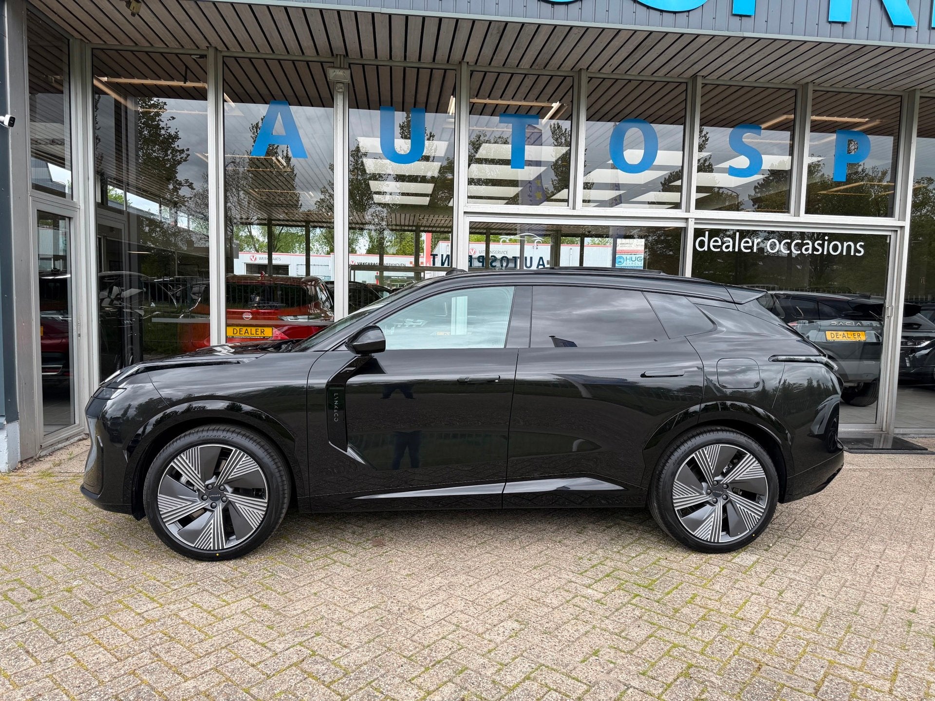 Lynk & Co 08 1.5 More PHEV 345 PK PANO 360 CAMERA , DIRECKT, Auto's, Lynk & Co, Gebruikt, Zwart, Zwart, Bedrijf