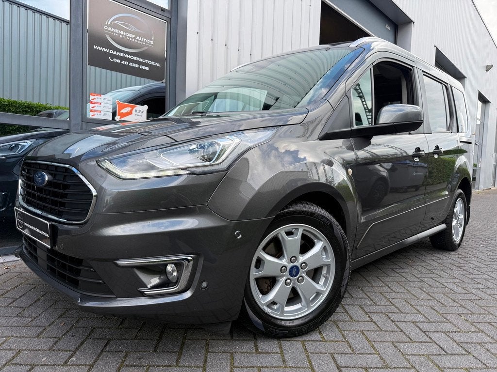 Ford Tourneo Connect Compact 1.0 Titanium vol opties, Voorwielaandrijving, Gebruikt, Euro 6, 100 pk