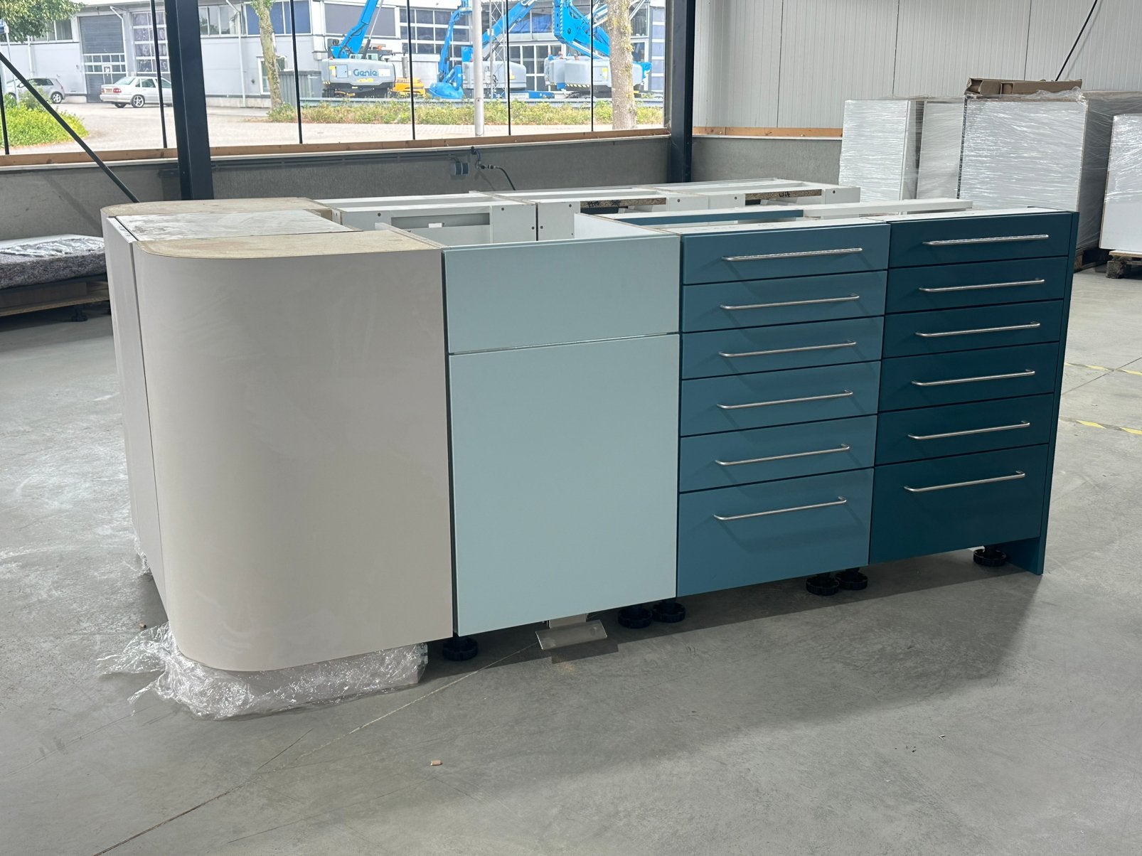 Apothekers kast, Ophalen, Nieuw