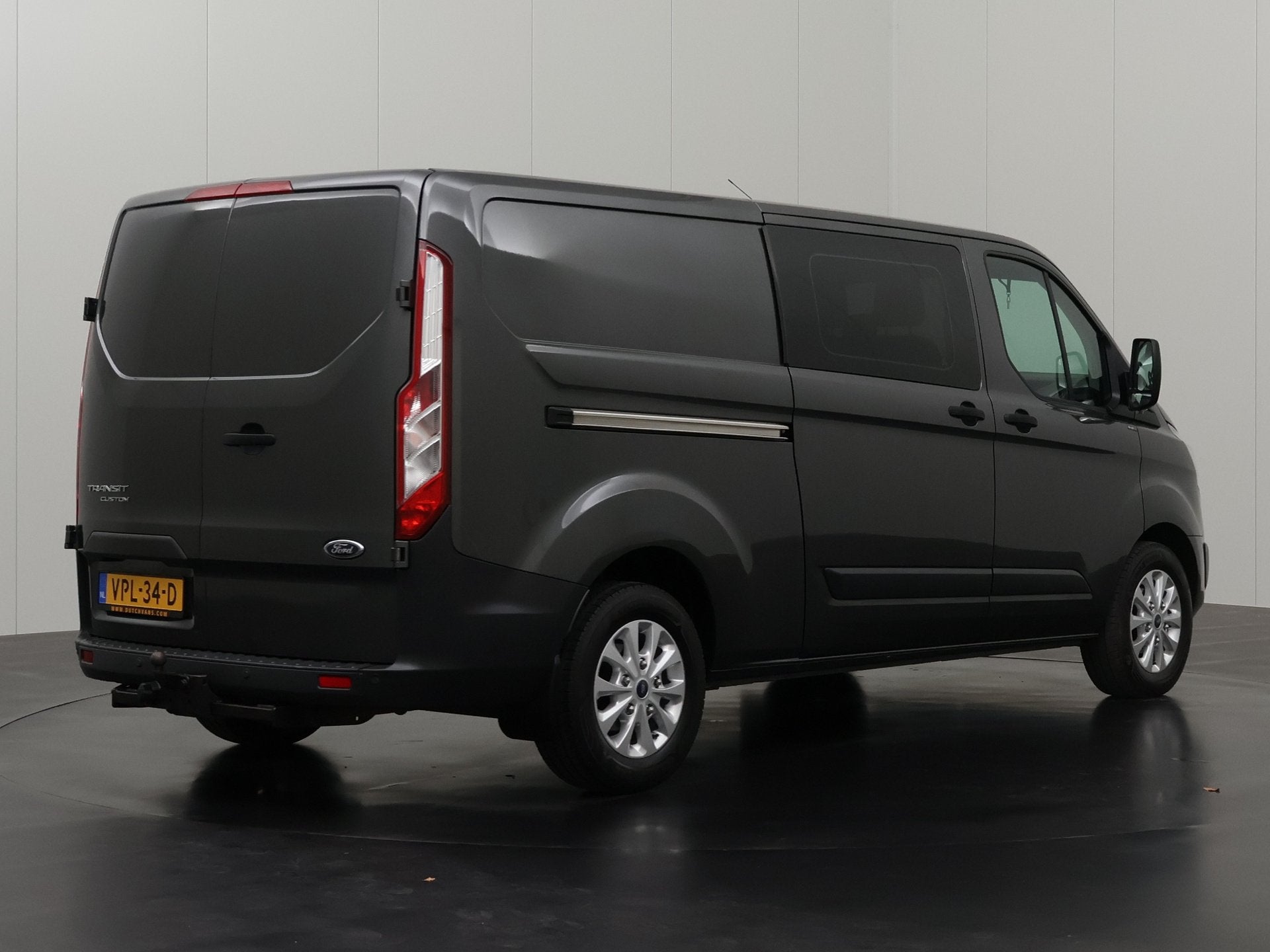 Ford Transit Custom 2.0TDCI L2H1 Ambiente | Achterdeuren | A, Voorwielaandrijving, Euro 6, 4 cilinders, Multifunctioneel stuurwiel