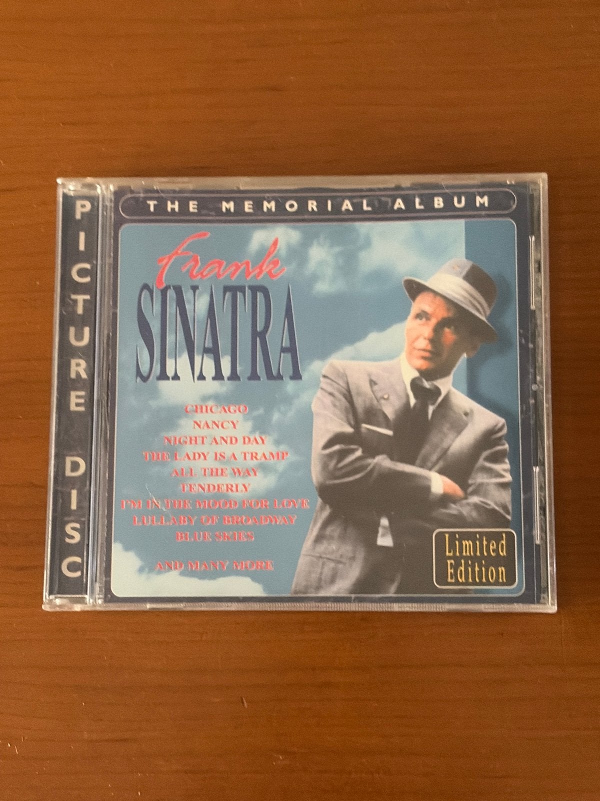 Frank Sinatra - The Memorial Album (Limited Edition CD), Speciale editie, Zo goed als nieuw, Album, Verzenden