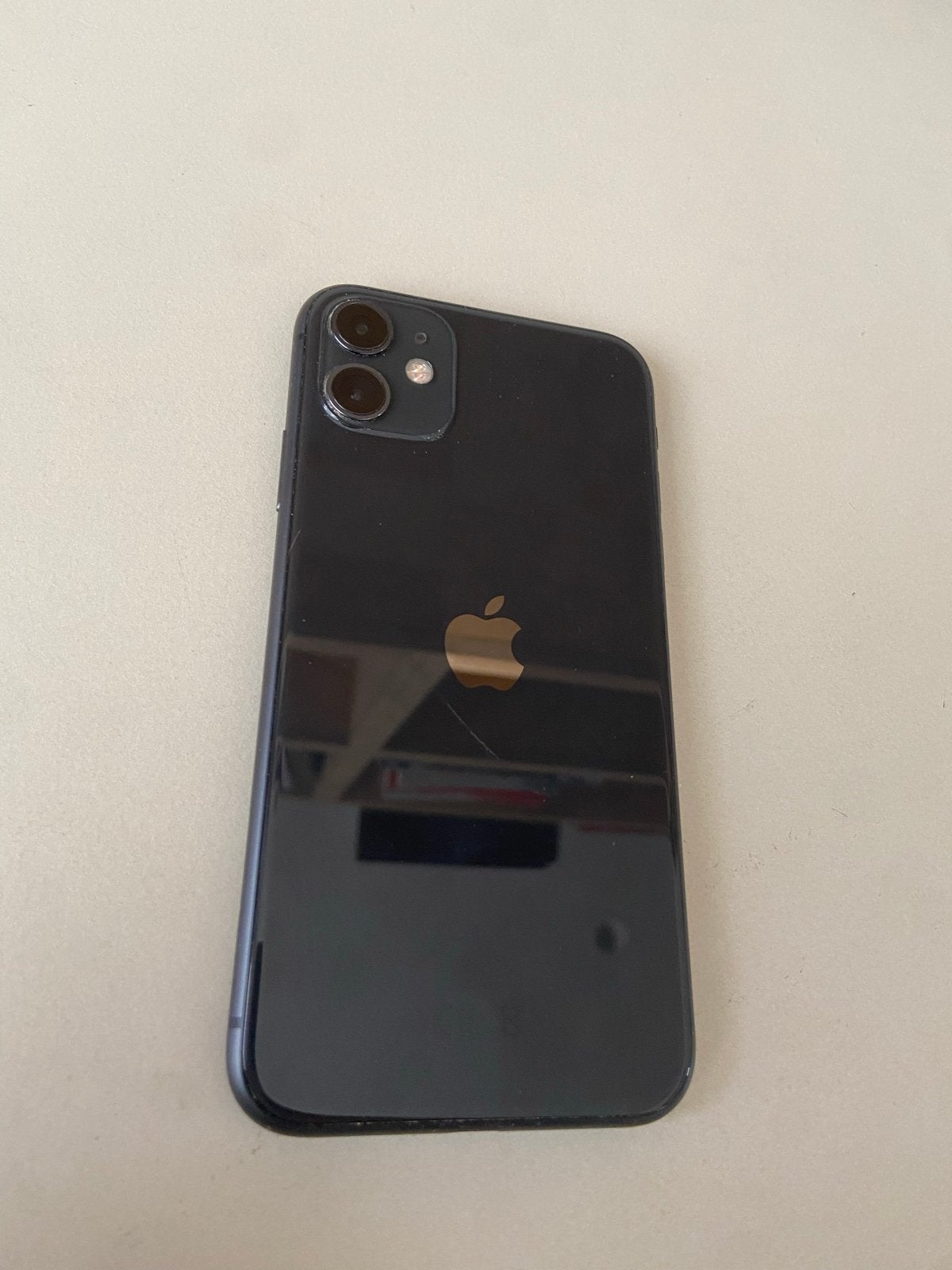 Apple iPhone 11 Zwart - 64GB - Batterij 72%, Telecommunicatie, Gebruikt, Zwart, 72 %, 64 GB