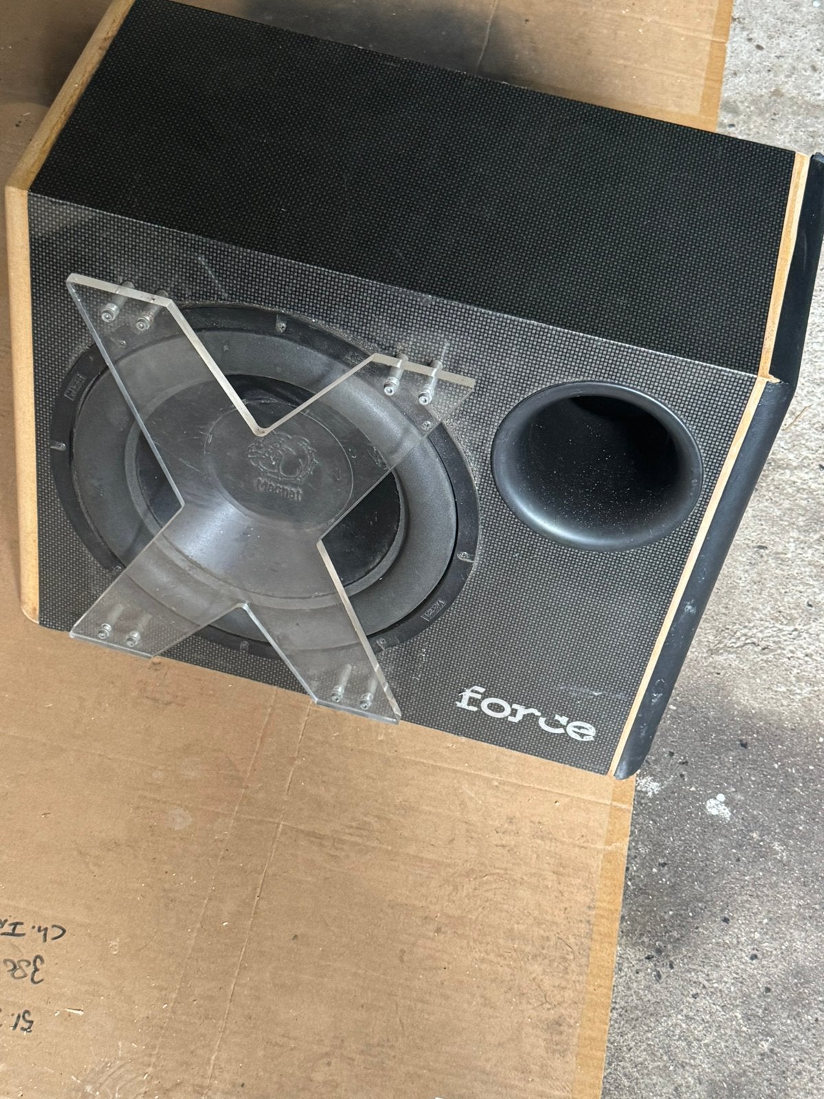 Magnat Xforce 3000 Subwoofer - Gebruikt met sporen, Verzenden, Gebruikt, Subwoofer, Magnat