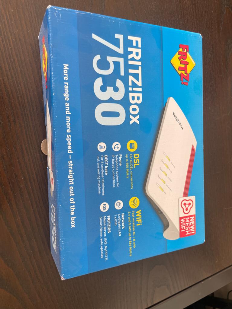 FRITZ!Box 7530 - Snelle en betrouwbare DSL-router, Computers en Software, Routers en Modems, Ophalen of Verzenden, Zo goed als nieuw