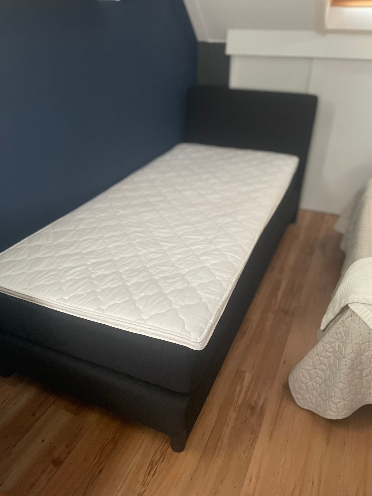 Boxspring 1 persoons 90x200 antraciet zwart Beter Bed, Huis en Inrichting, Slaapkamer | Boxsprings, Ophalen, 90 cm, Eenpersoons