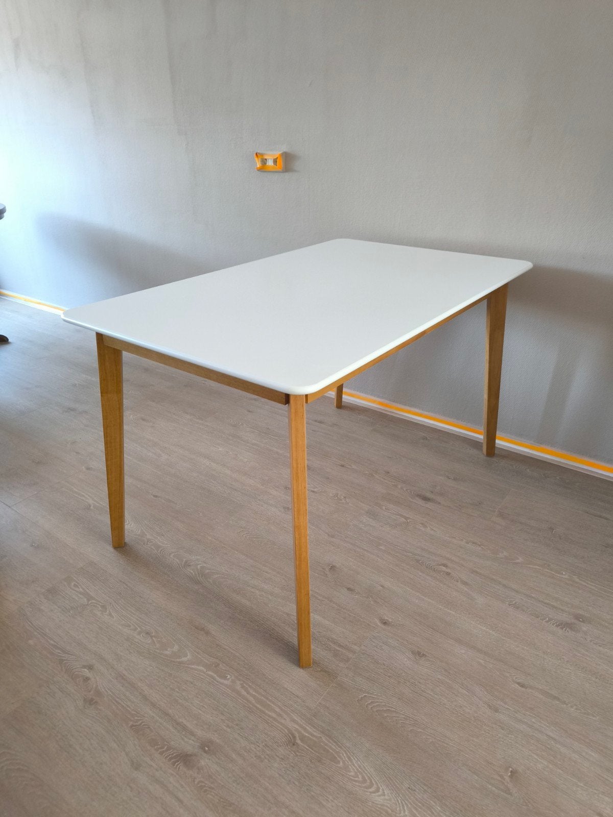 JYSK JEGIND eettafel – nieuwstaat 130x80cm, Ophalen, 100 tot 150 cm, 50 tot 100 cm, Zo goed als nieuw