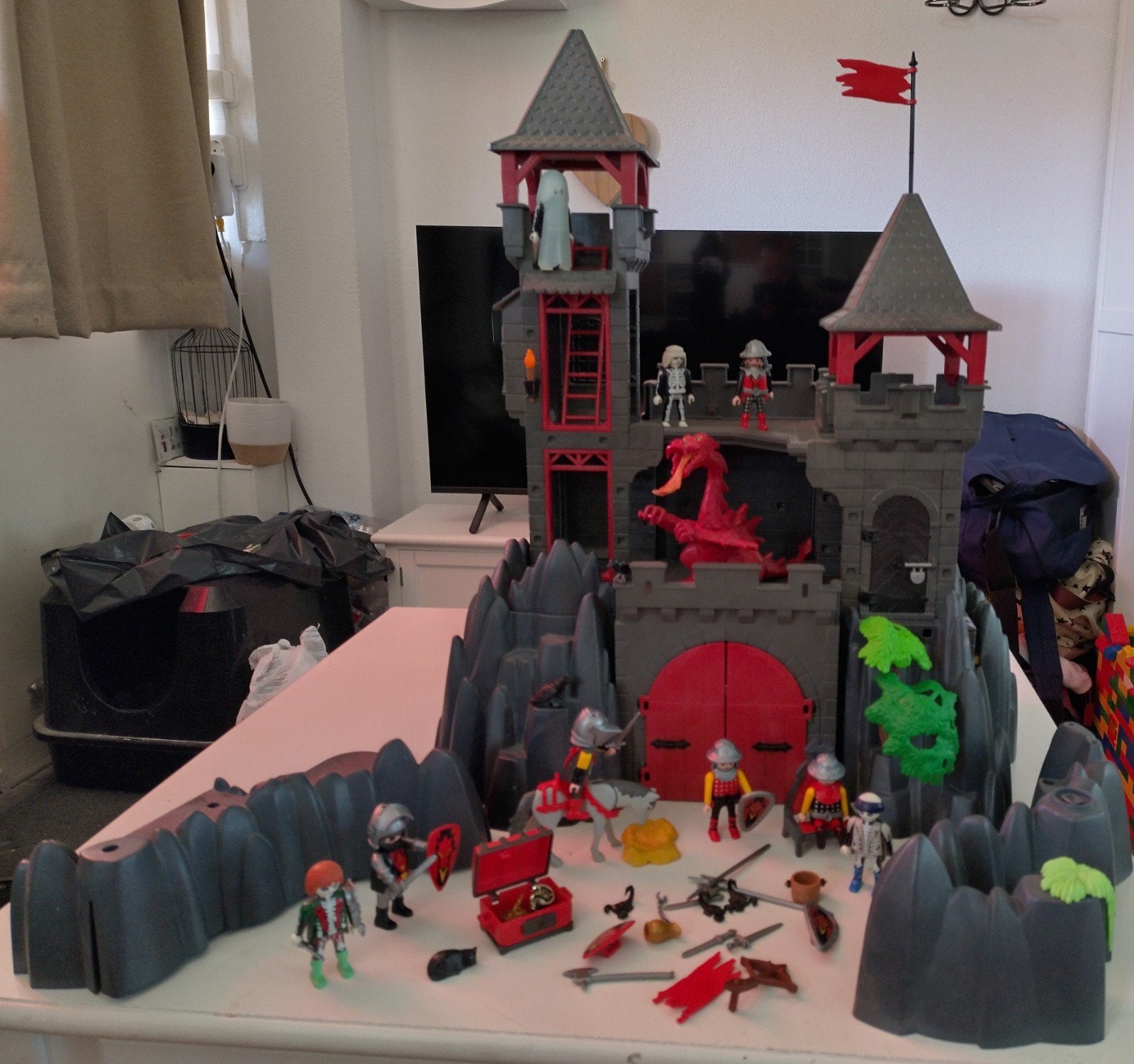 Playmobil Drakenburcht met ridders , spoken en draak, Ophalen of Verzenden, Zo goed als nieuw, Jongen of Meisje