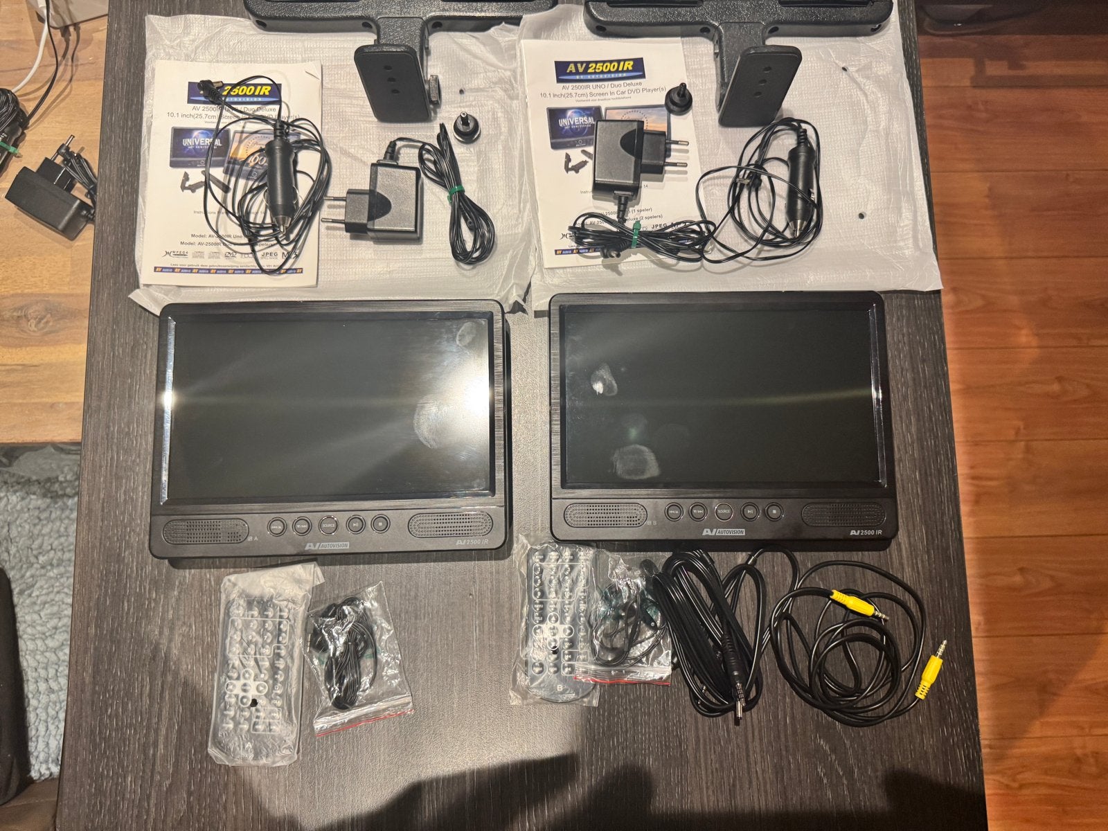 AV2500IR Duo Portable DVD-spelers - Zo goed als nieuw, Audio, Tv en Foto, Dvd-spelers, Draagbaar, Ophalen of Verzenden, Zo goed als nieuw
