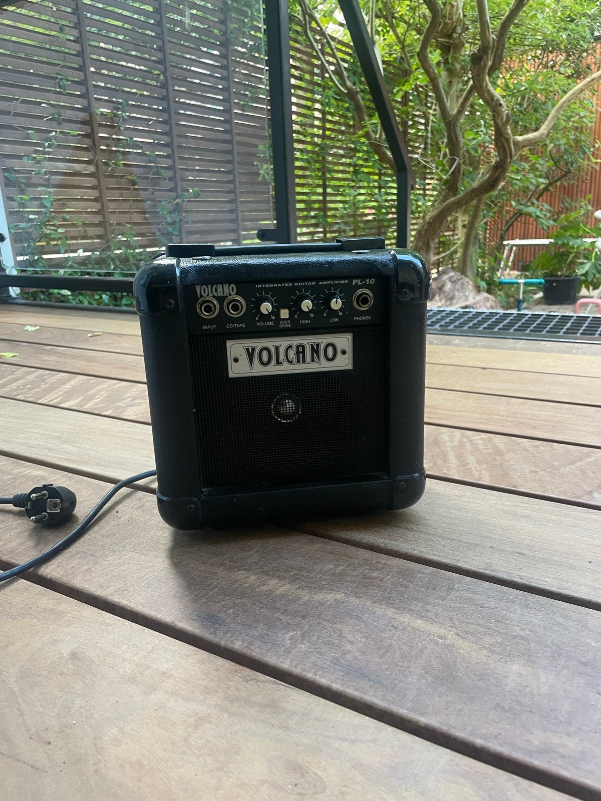 Volcano PL-10 Geïntegreerde Gitaarversterker, Ophalen, Gebruikt, Gitaar, Minder dan 50 watt