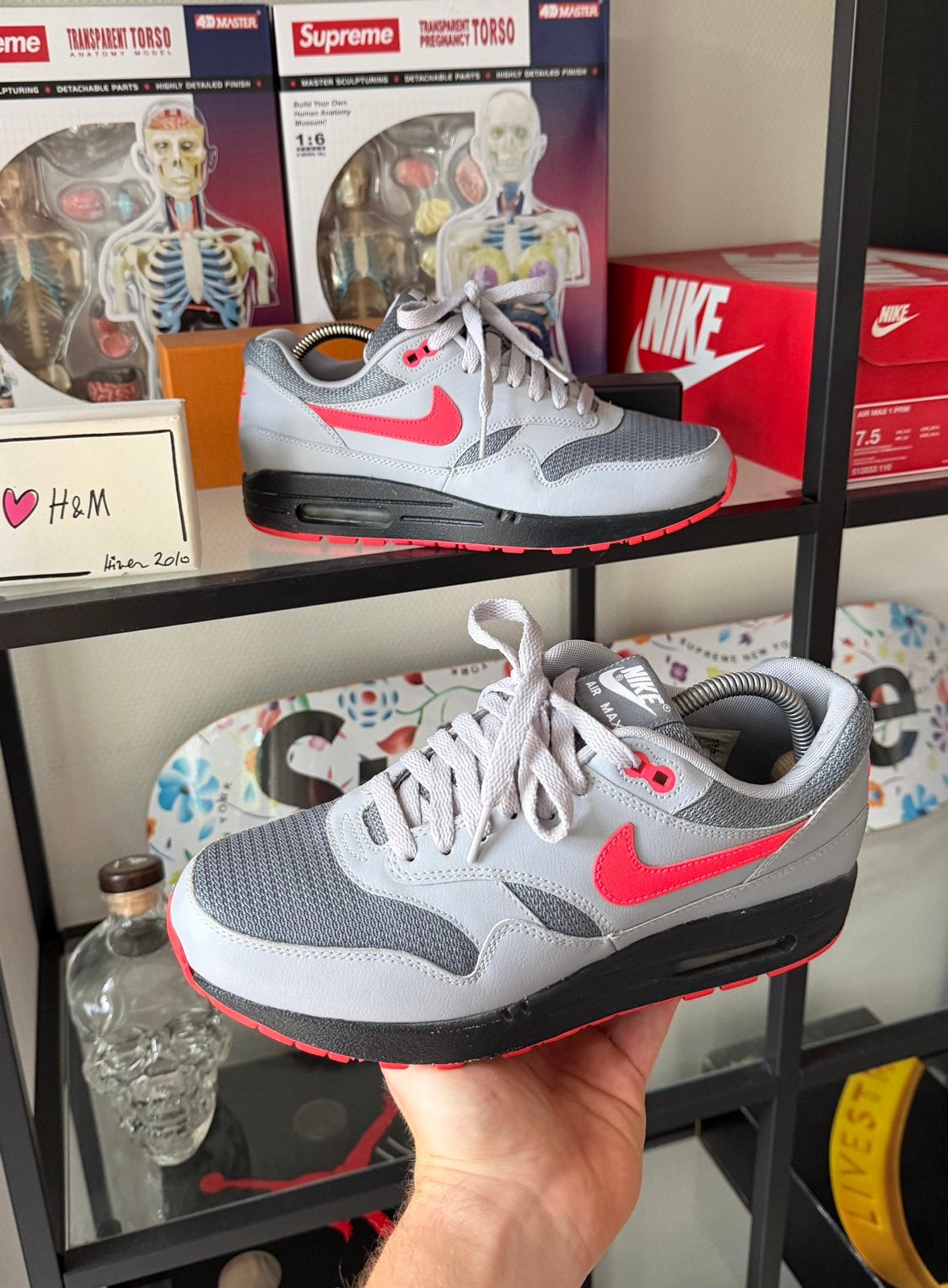 Nike Air Max 1 iD Cement Grey Neon Red, Overige kleuren, Ophalen of Verzenden, Sneakers of Gympen, Zo goed als nieuw