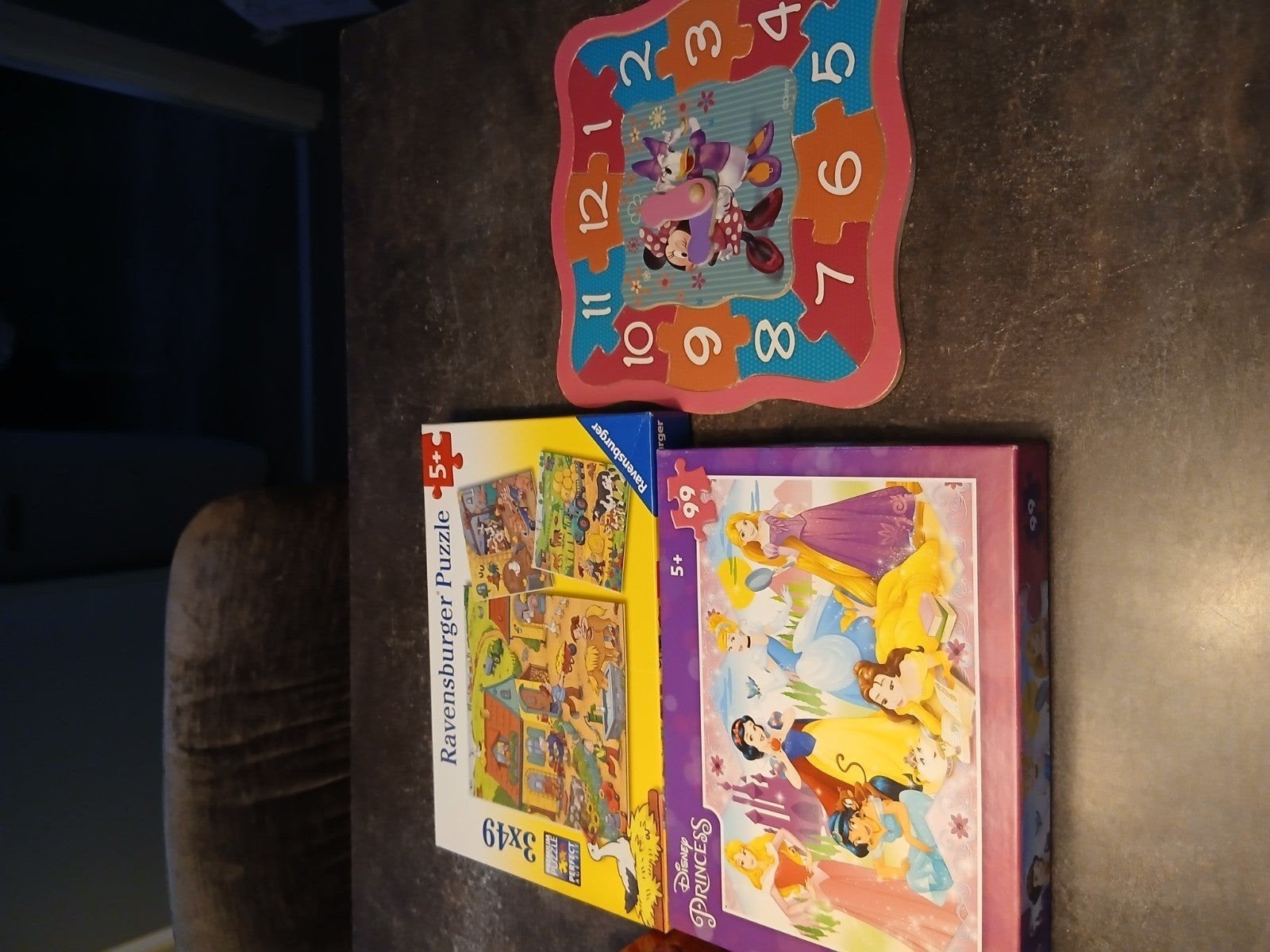 Ravensburger Disney Princess Puzzels en Minnie Mouse Klok, Ophalen, Meer dan 50 stukjes, Gebruikt, 6 jaar of ouder