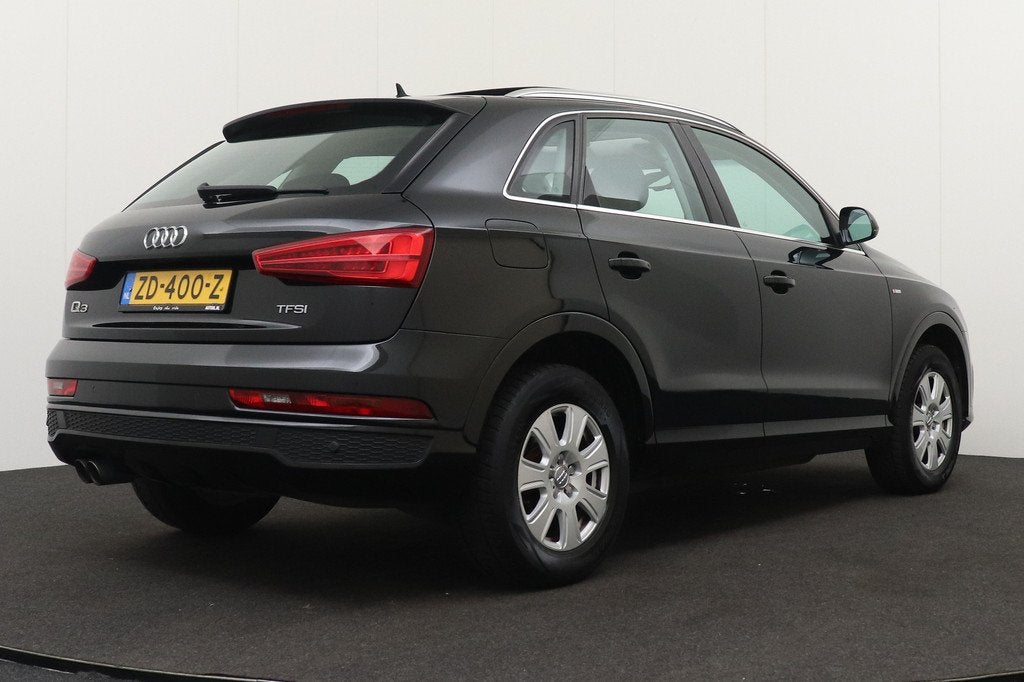 Audi Q3 1.4 150 Aut. TFSI S-Line Pano-dak Xenon Leder-Sports, Auto's, Audi, 4 cilinders, 150 pk, Zwart, Leder