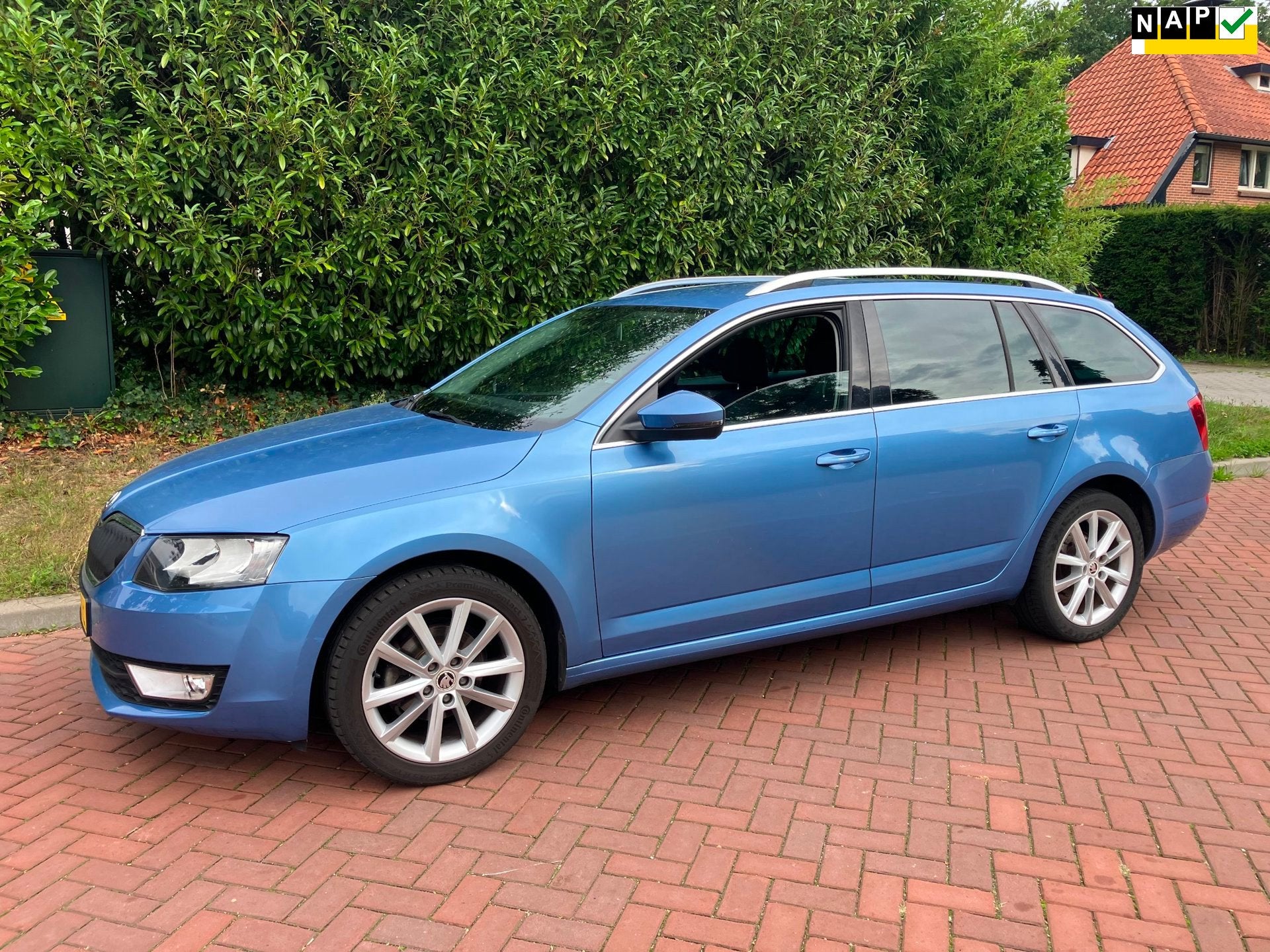 Skoda Octavia Combi 1.2 TSI Greentech Ambition Businessline, Auto's, Voorwielaandrijving, Gebruikt, 4 cilinders, Blauw
