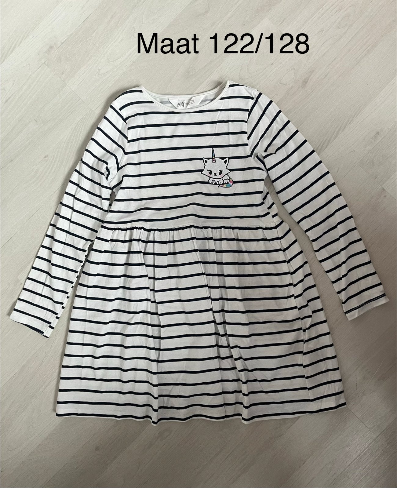 Gestreept jurkje met eenhoorn-poes, maat 122/128, merk: H&M, Kinderen en Baby's, Ophalen of Verzenden, Zo goed als nieuw, Meisje