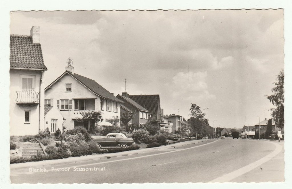 Blerick (Venlo) - Pastoor Stassenstraat, Ophalen of Verzenden, 1960 tot 1980, Ongelopen, Limburg