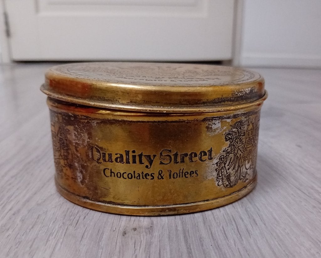 vintage ronde snoeptrommel van Mackintosh's Quality Street, Verzenden, Gebruikt, Overige