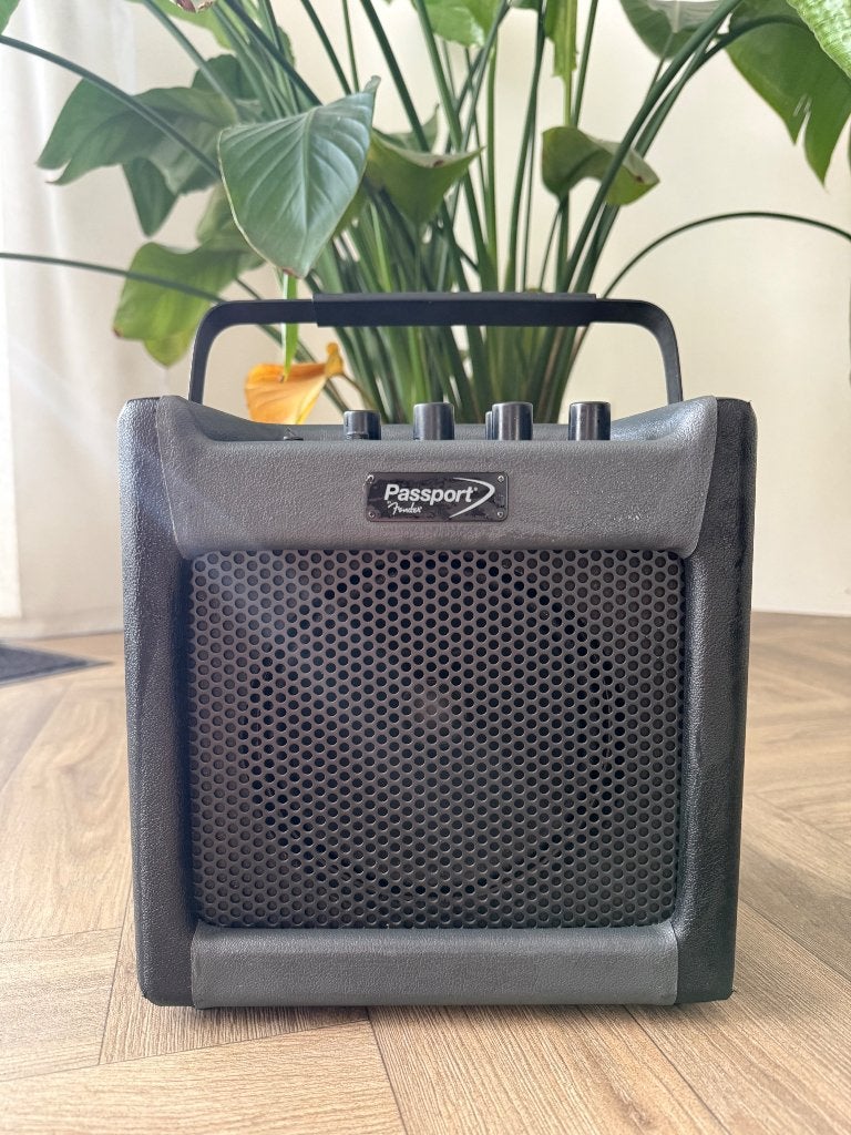 Fender Passport draagbare PA-speaker/versterker, Muziek en Instrumenten, Verzenden, Gebruikt, 100 watt of meer