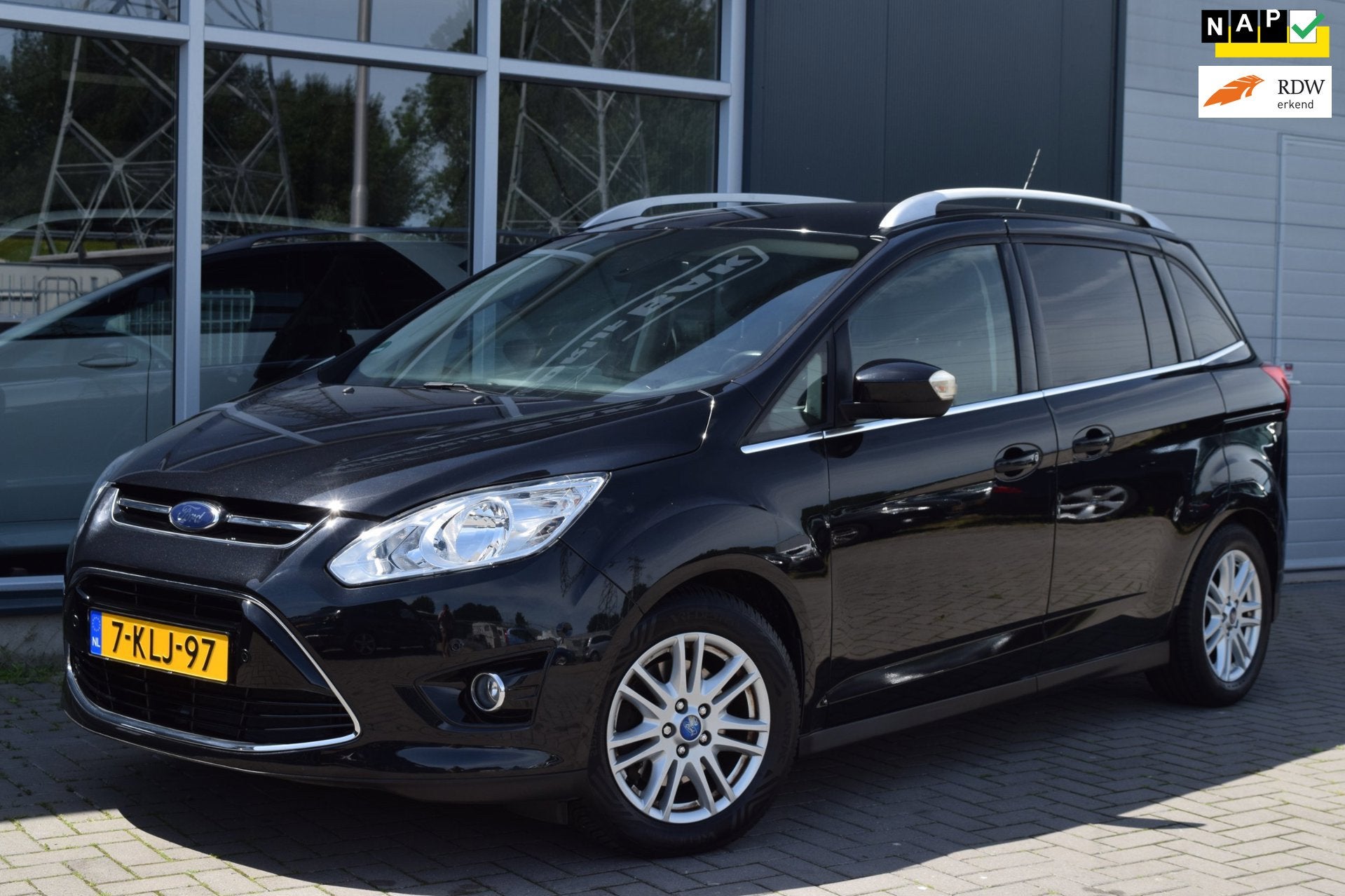 Ford Grand C-Max 1.0 Titanium | Clima | Cruise | NAP + APK 6, Auto's, Voorwielaandrijving, Gebruikt, Zwart, Zwart