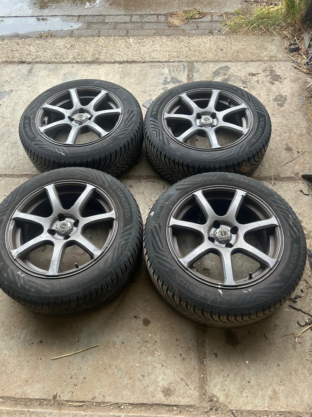 Effezeta velgen 16 inch 4x100 met winterbanden, Ophalen of Verzenden