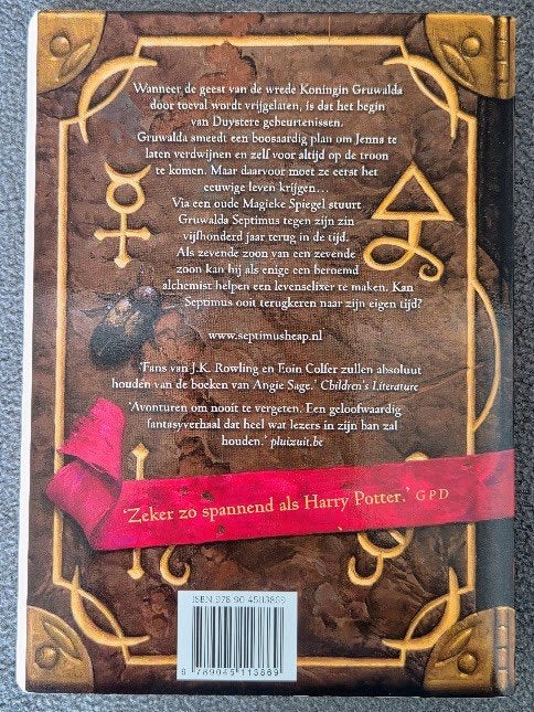 Elixer - Septimus Heap - 3 - Angie Sage, Boeken, Gelezen, Ophalen of Verzenden, Angie Sage, Fictie