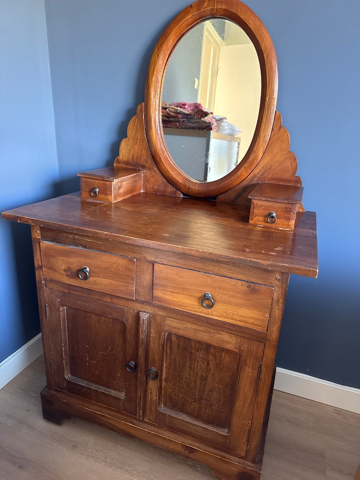 Vintage massief houten kaptafel kast met kantelbare spiegel, Antiek en Kunst, Ophalen