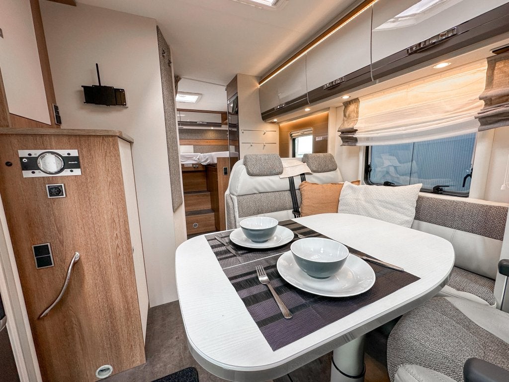 Caravans And Camping Dethleffs