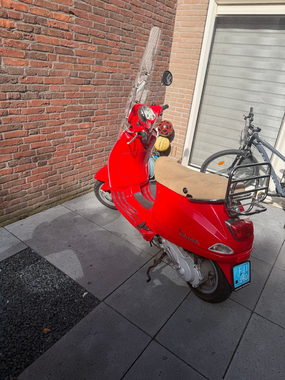 Rode Vespa LX 25 km/u - Zo goed als nieuw, Ophalen of Verzenden, Zo goed als nieuw, Benzine, Vespa LX