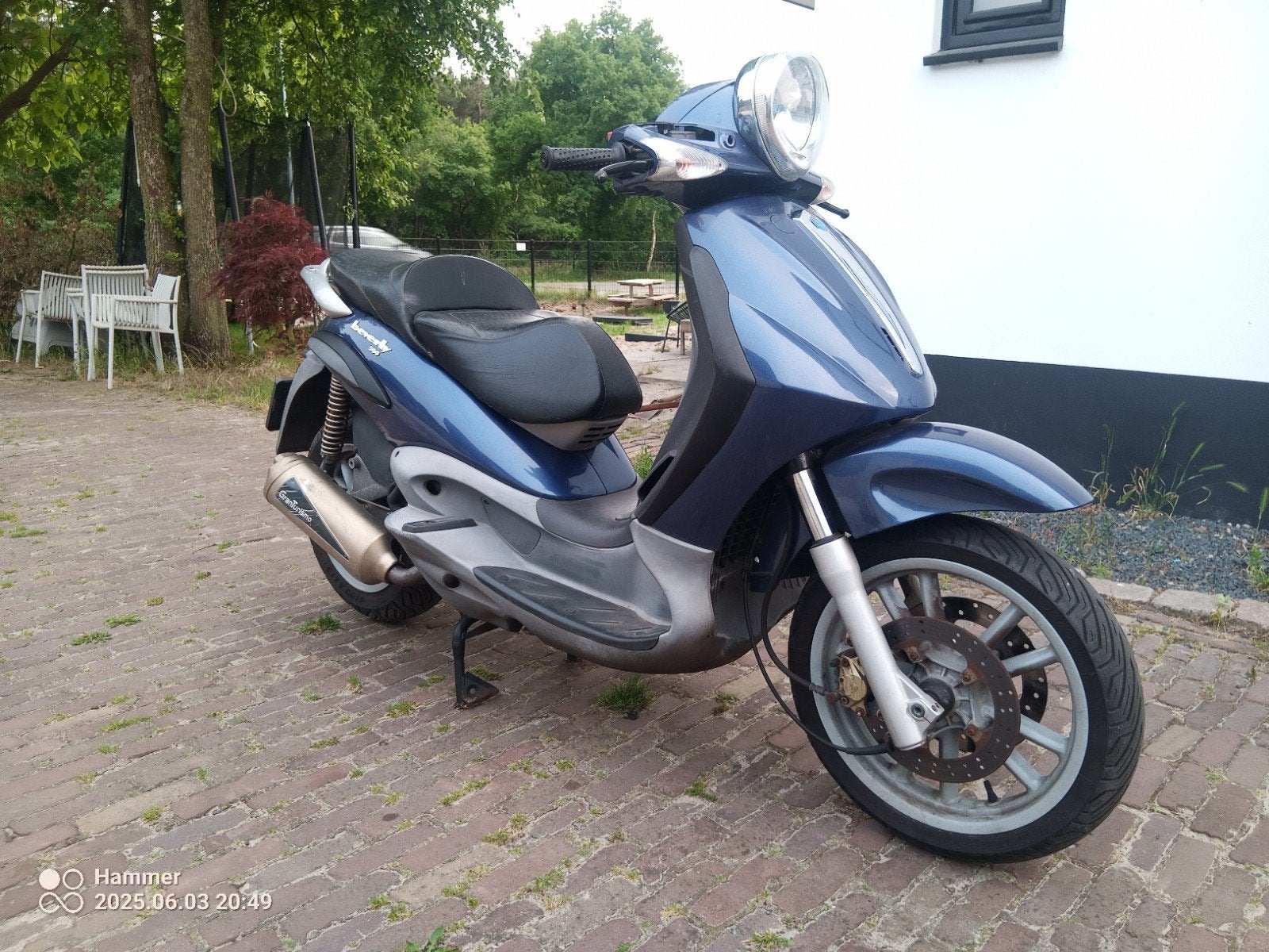 Piaggio Beverly 500cc met Leovince en Malossi upgrades, Scooter, Particulier, 1 cilinder, 500 cc