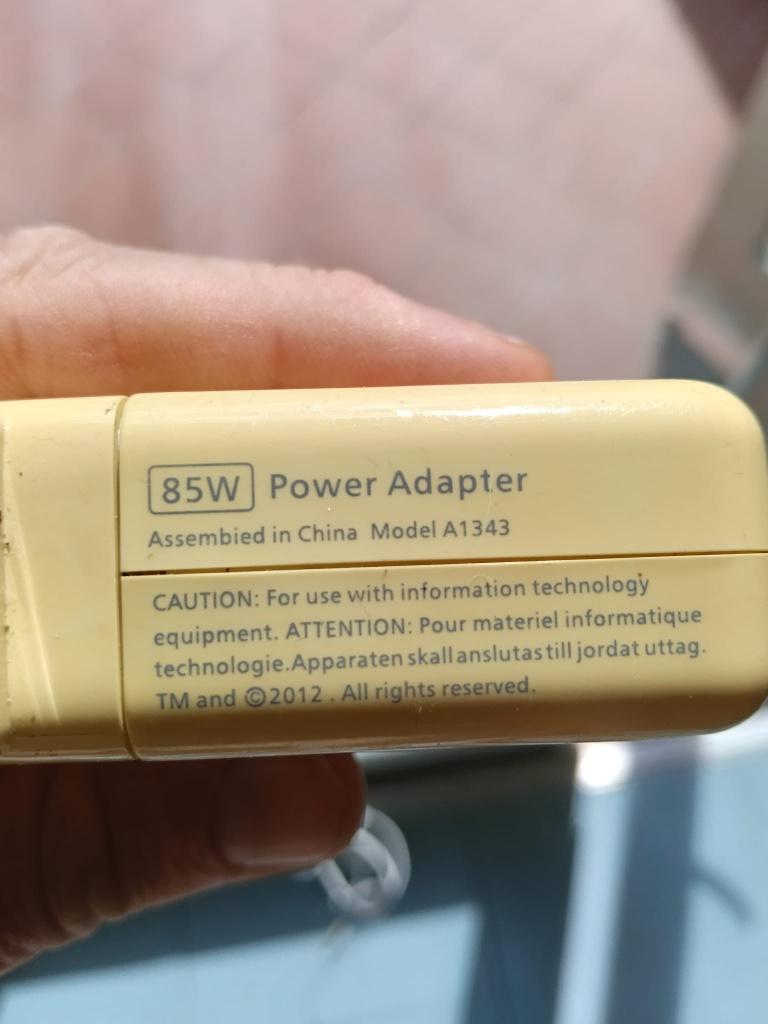 Apple  Magsafe 1 adapter (A1343), Ophalen of Verzenden, Gebruikt, Apple