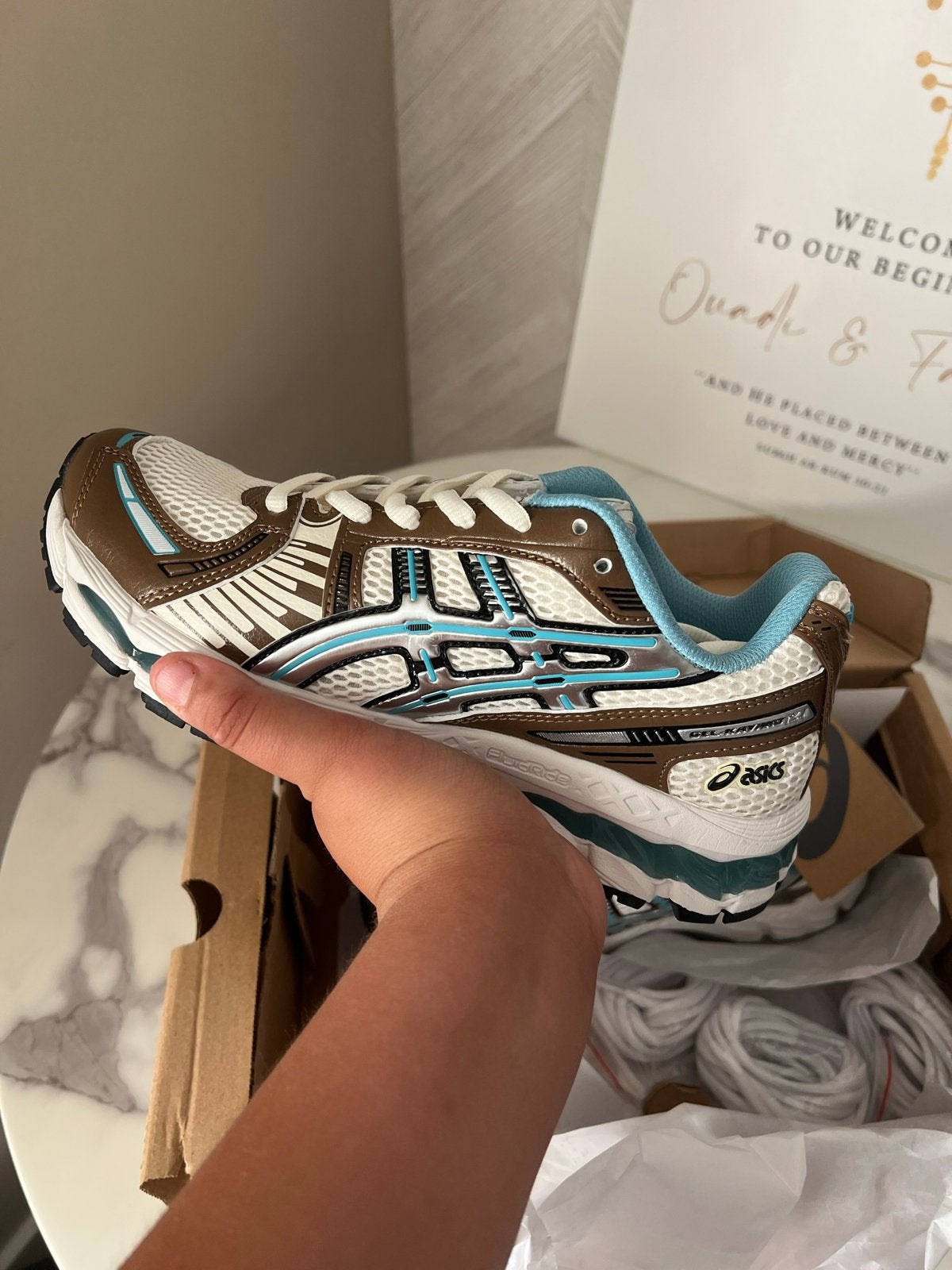 Asics schoenen maat 40 in een geweldige kleur nooit gedragen, Ophalen, Nieuw, Bruin, Sneakers of Gympen
