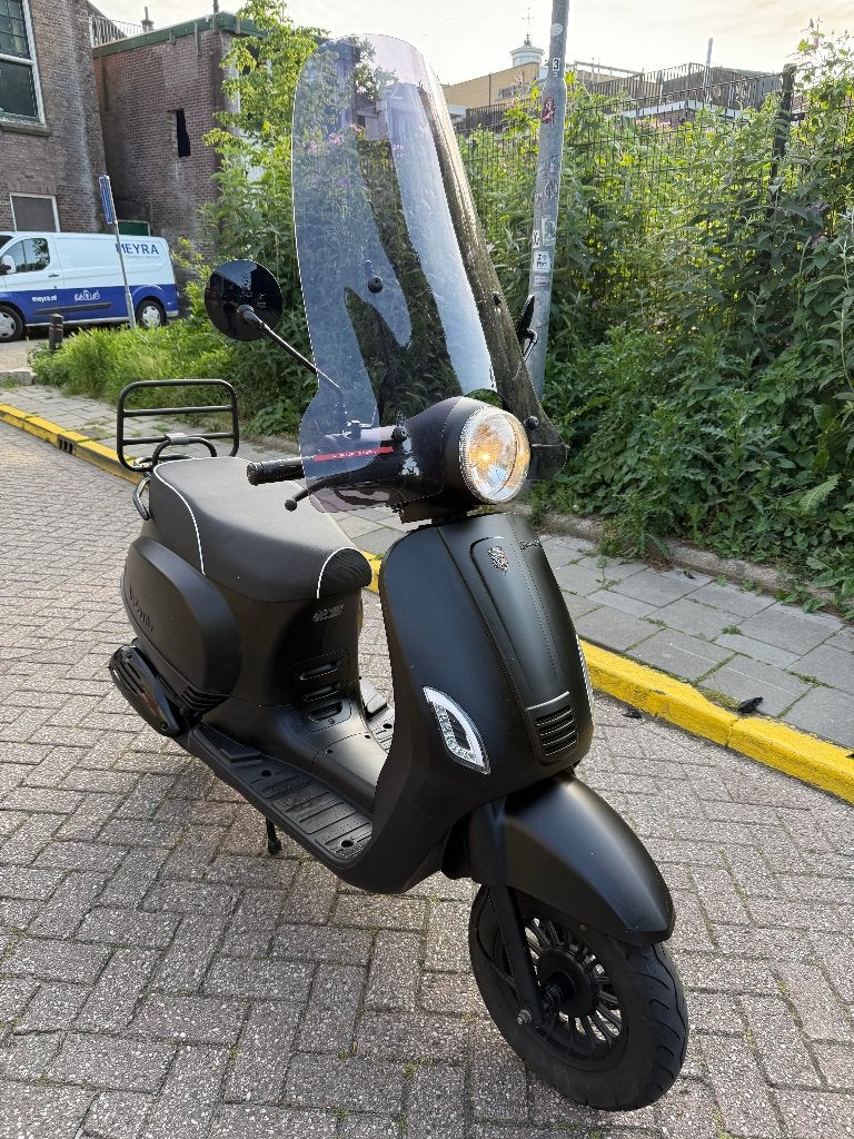La Souris Sourini R brom mat zwart 2020 45km windscherm led, Ophalen, Maximaal 45 km/u, Zo goed als nieuw, Benzine