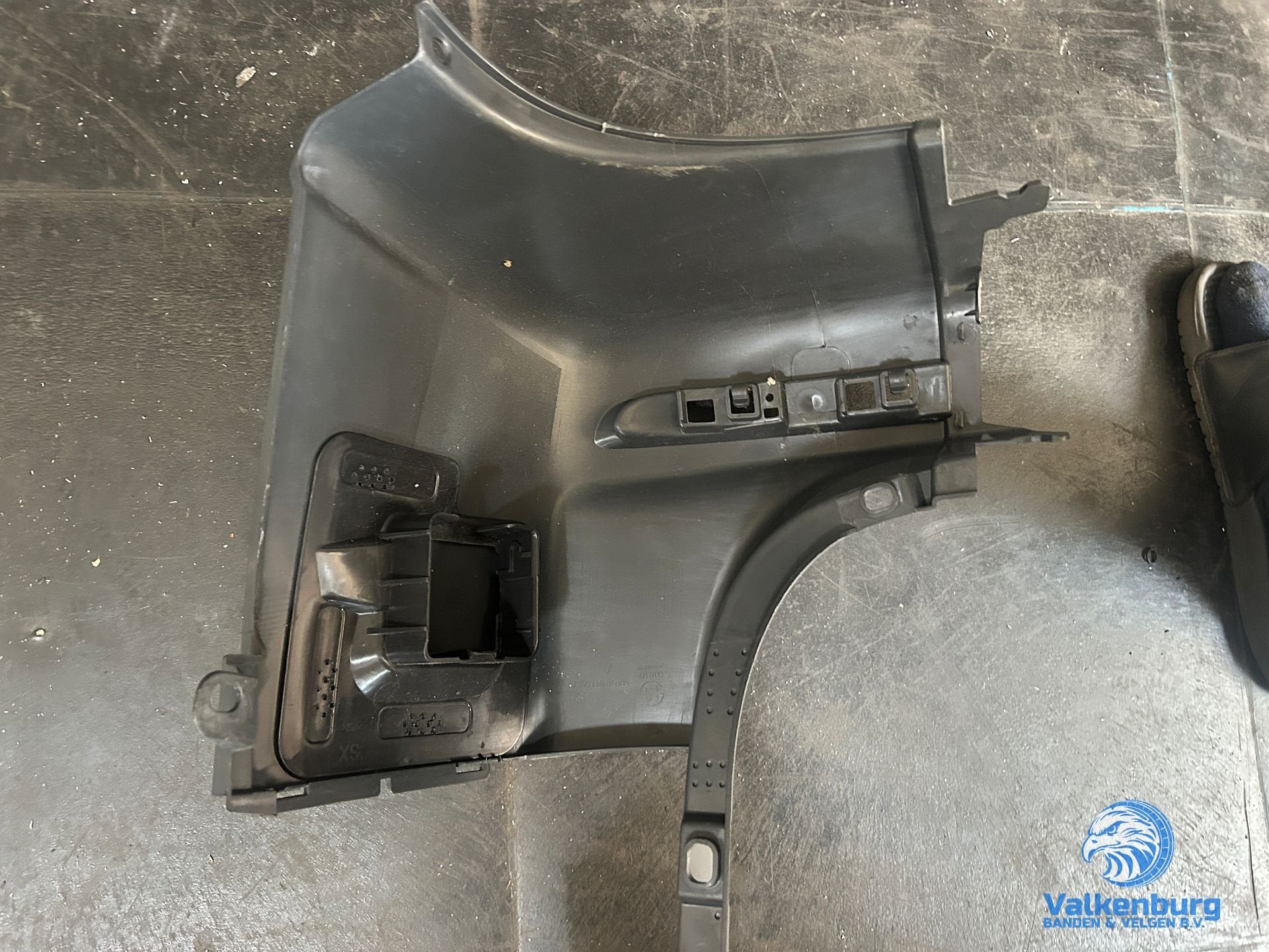 Nieuwe Mercedes Sprinter B907 B910 Achter Bumper Links Hoek, -, -, Ophalen of Verzenden, Bumper
