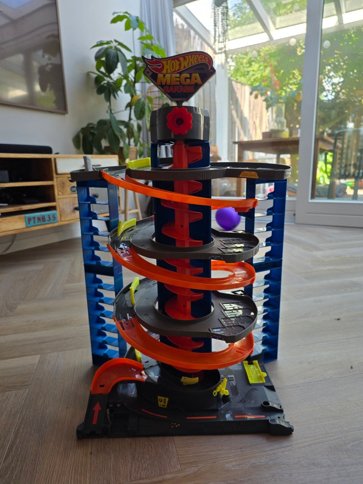 Hotweels Mega Garage - zo goed als nieuw, Ophalen, Racebaan, Zo goed als nieuw, Hot Wheels