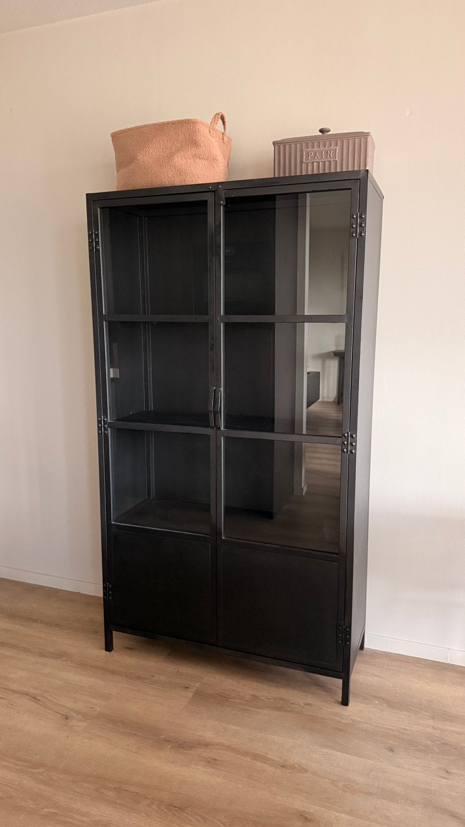 Zwarte vitrinekast, Ophalen, Gebruikt, 50 tot 100 cm, Metaal