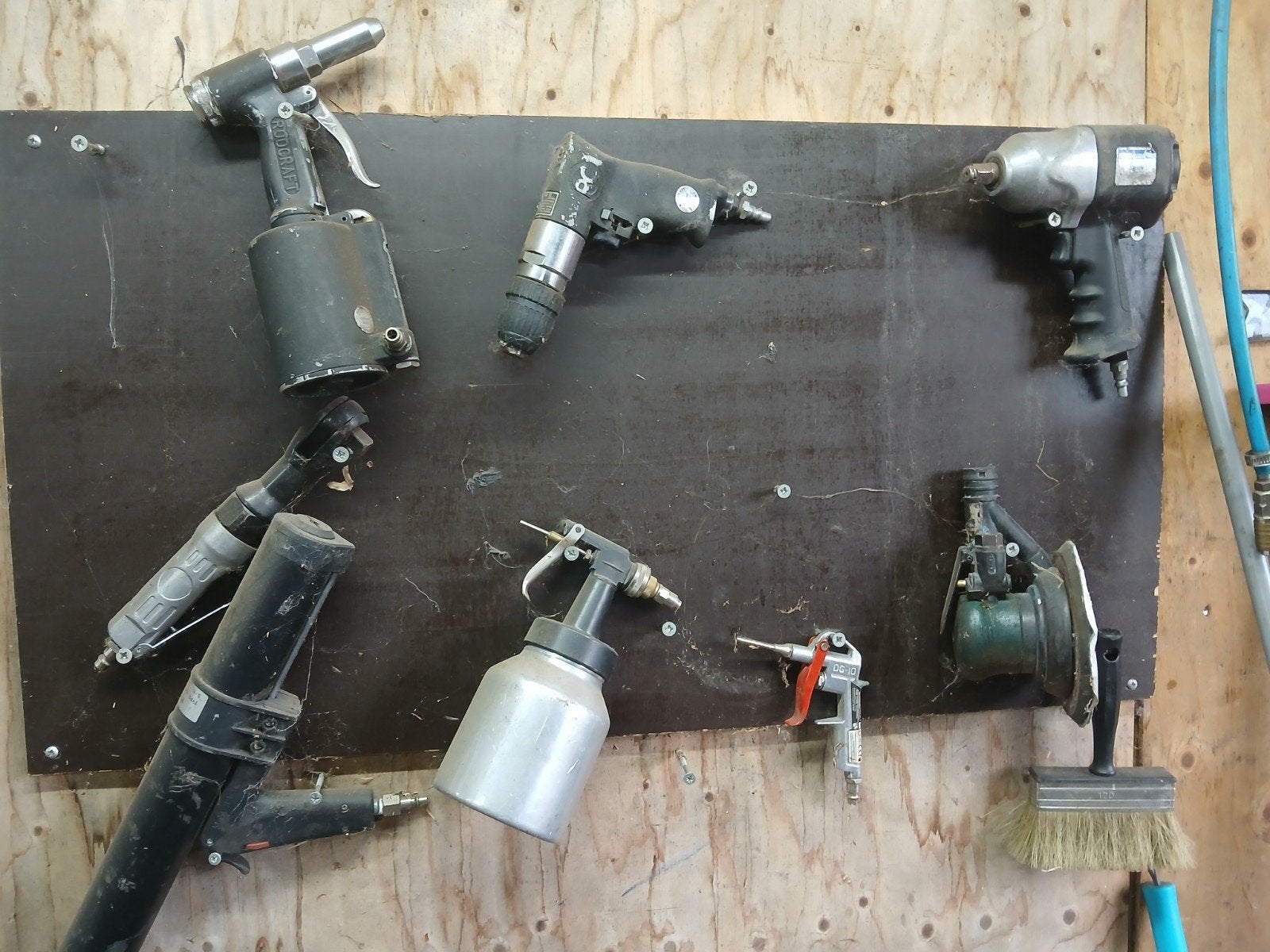 div lucht gereedschap  uit auto werkplaats, Ophalen of Verzenden, Zo goed als nieuw