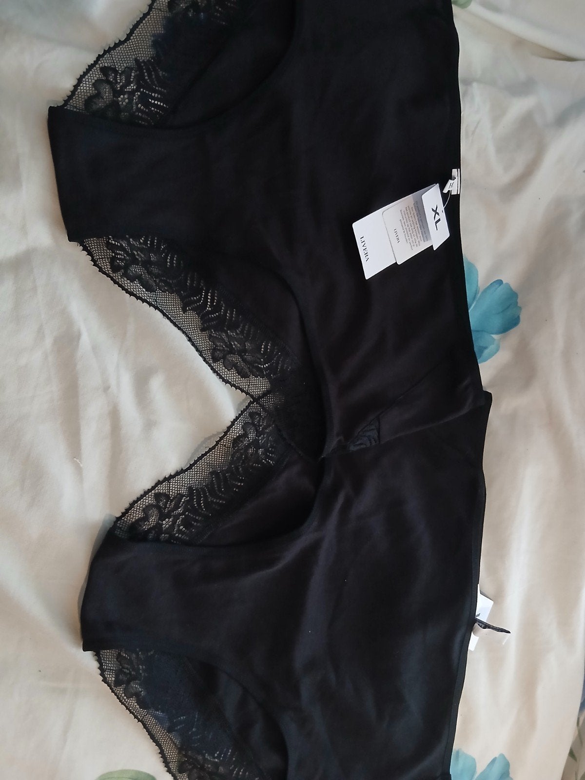 Nieuwe zwarte Livera slips met kant - Maat 42, Livera, Ophalen of Verzenden, Zwart, Slip