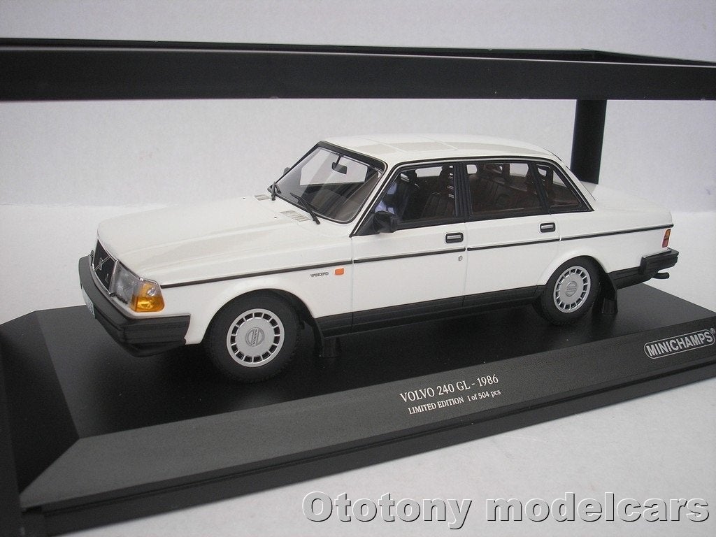 Volvo 240 GL 1986 Wit 1/18 Minichamps, Ophalen of Verzenden, Nieuw, MiniChamps