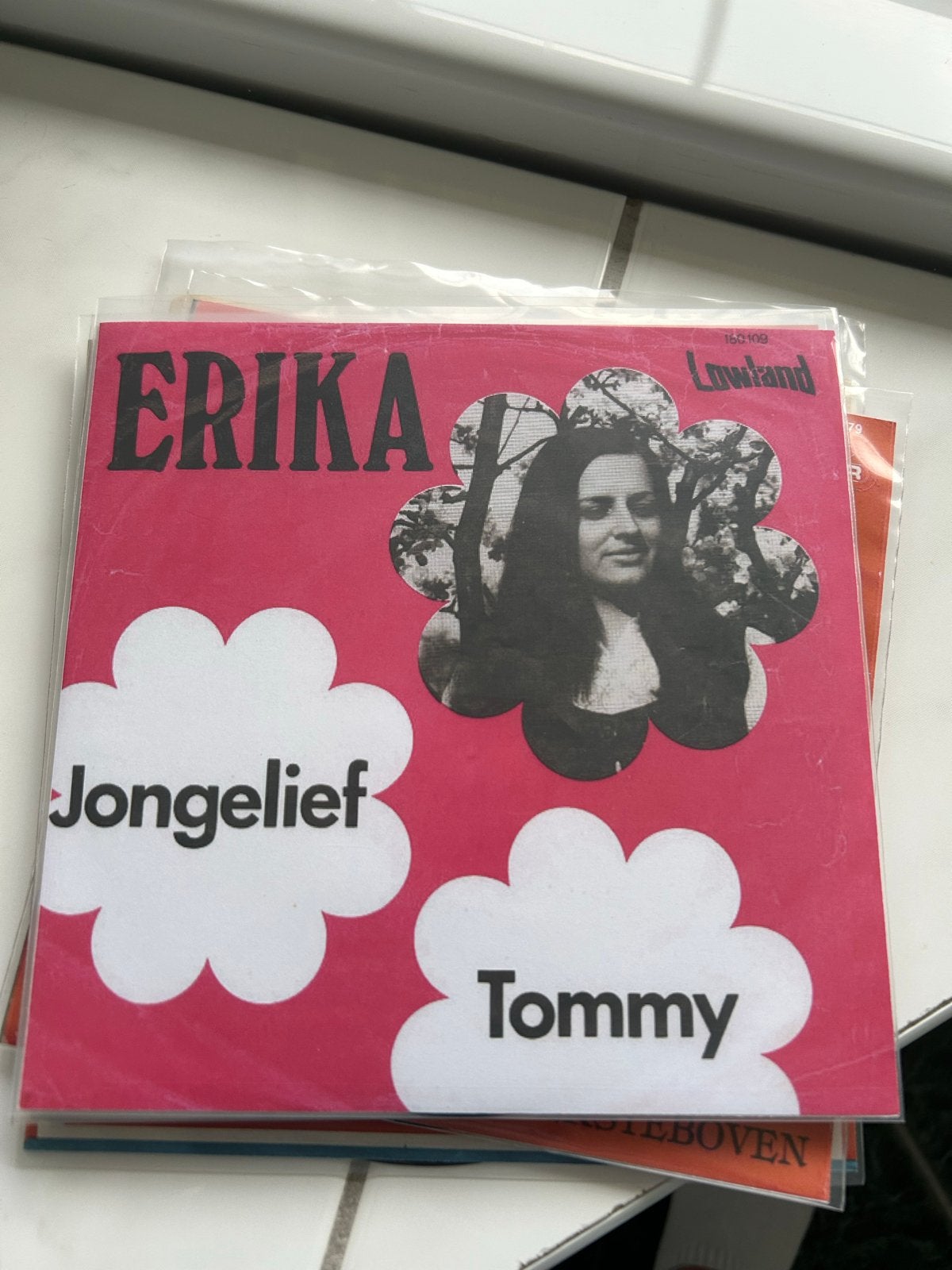 Erika - Jongelief / Tommy (Single piraat), Gebruikt, 7 inch, Single, 1970 - 1979