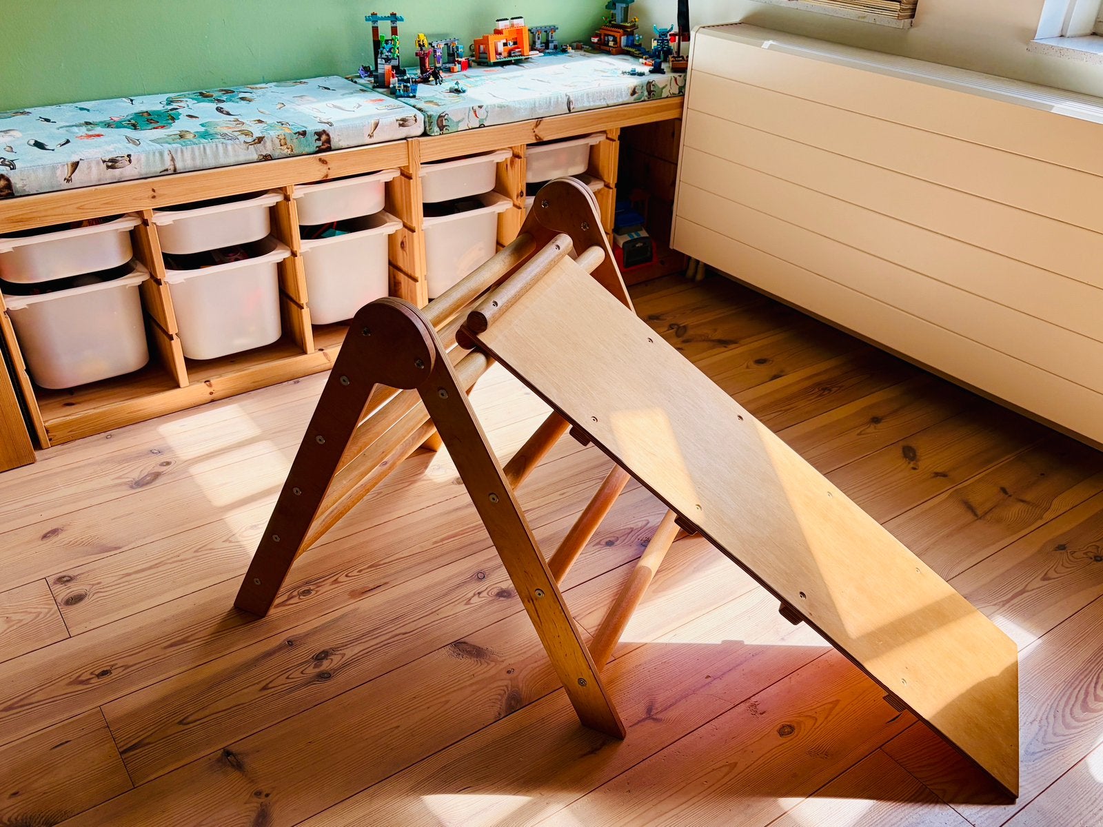 Houten klimrek met glijbaan voor kinderen, Kinderen en Baby's, Ophalen, Zo goed als nieuw, Glijbaan