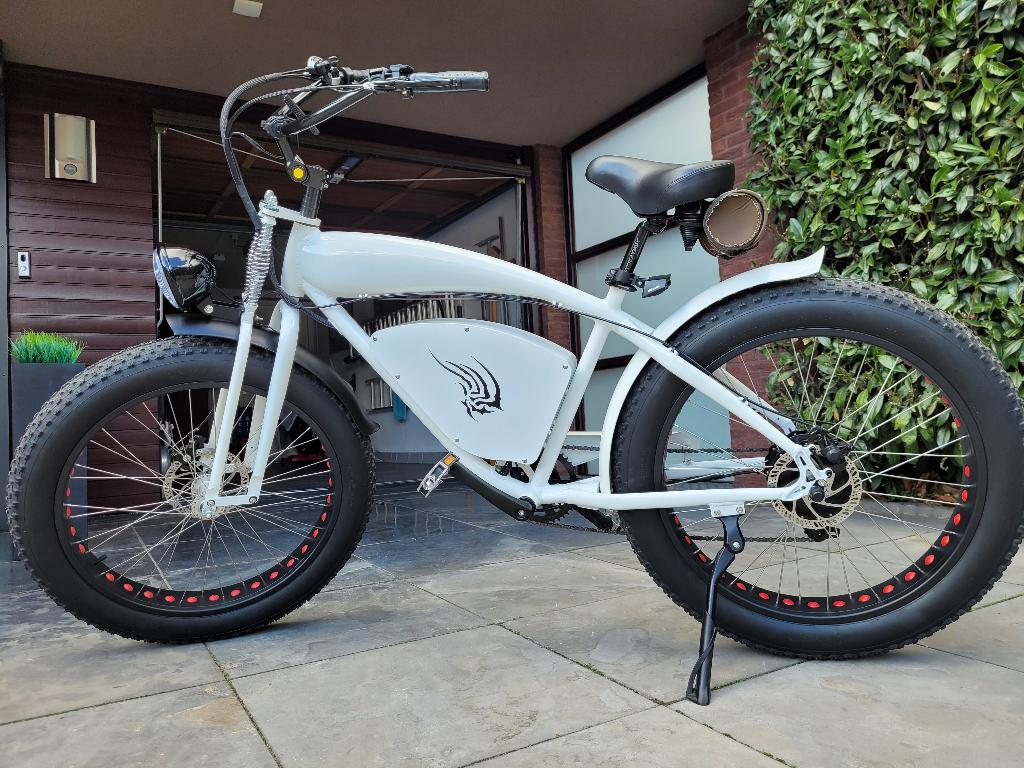 URBAN CRUISER FATBIKE-UNIEKE STAAT-Slechts 200km, Ophalen, Zo goed als nieuw, Aluminium